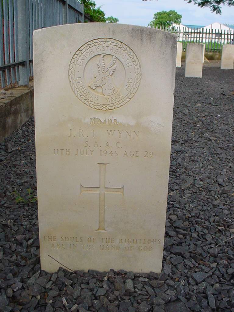 Photo from /search/photos/Kenya/KISUMU CEMETERY/Wynn_JRI.jpg
